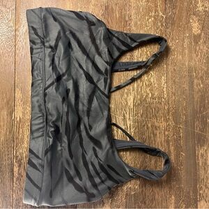 Athleta Black and Gray Striped Sports Bra  size XL